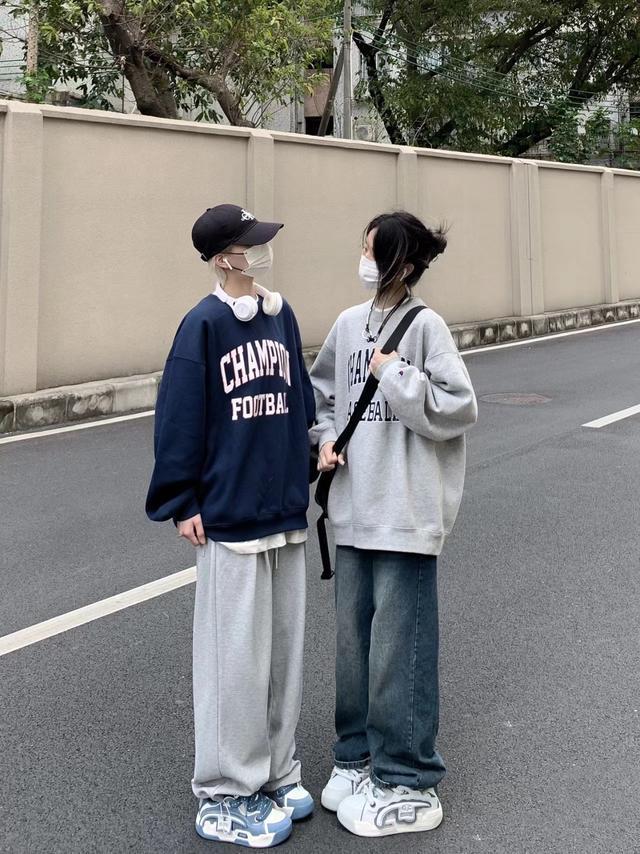 略：让你轻松穿出时尚与格调AG真人直营面包鞋搭配攻