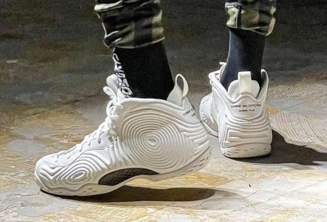 ！Nike「靴子喷」头一次见！AG真人游戏第一品牌造型超叛逆