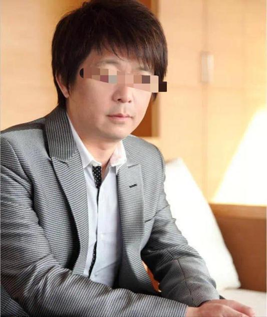”打了场翻身仗掌门人曾为爱疯狂亏损40亿AG真人游戏地址暴涨71%！“一代鞋王(图29)